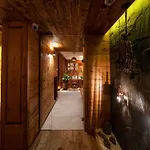 Gold Hotel