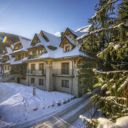 Gold Hotel