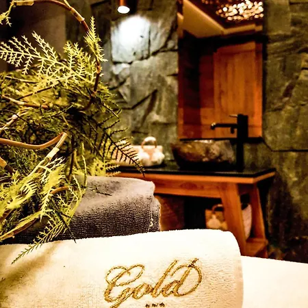 Hotel Gold