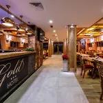 Gold Hotel